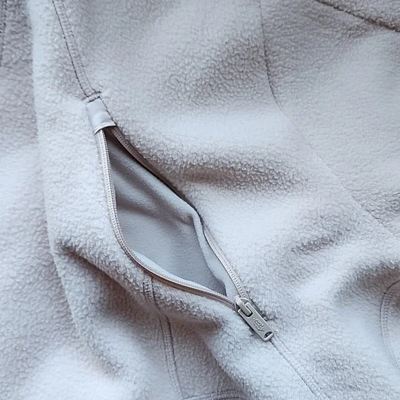 FP Movement Free People Wild and Free Pullover size L color is Cashmere / Cream - Picture 15 of 17